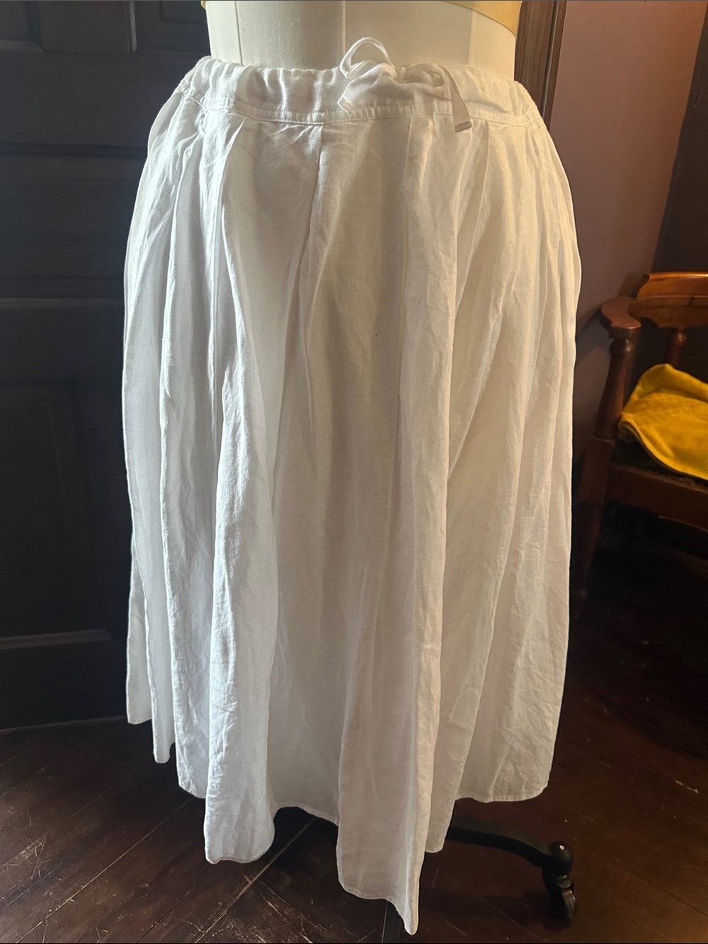 Lightweight White Midi Skirt with Drawstring Waist